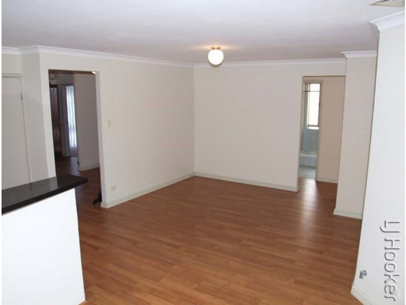 196 Mclarty Road, Halls Head WA 6210