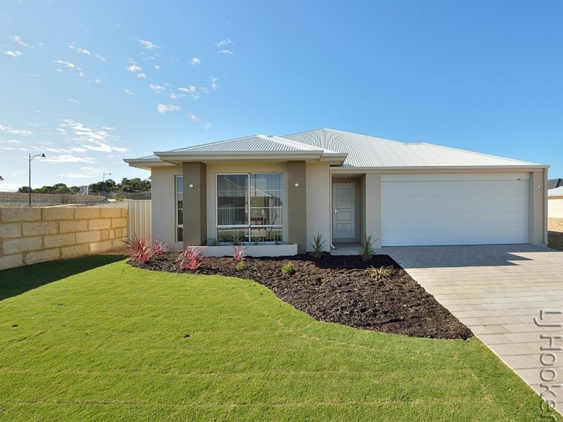 16 Azelia Approach, Madora Bay WA 6210
