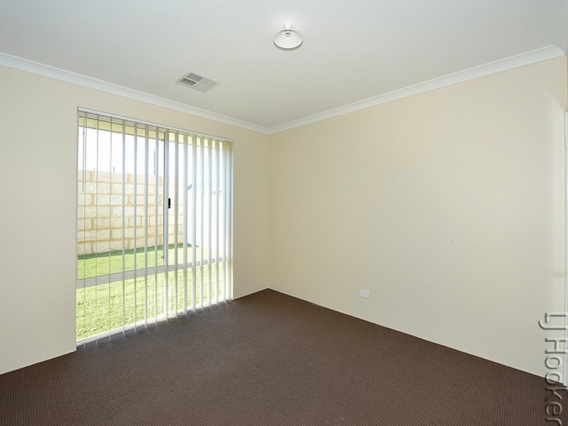 16 Azelia Approach, Madora Bay WA 6210