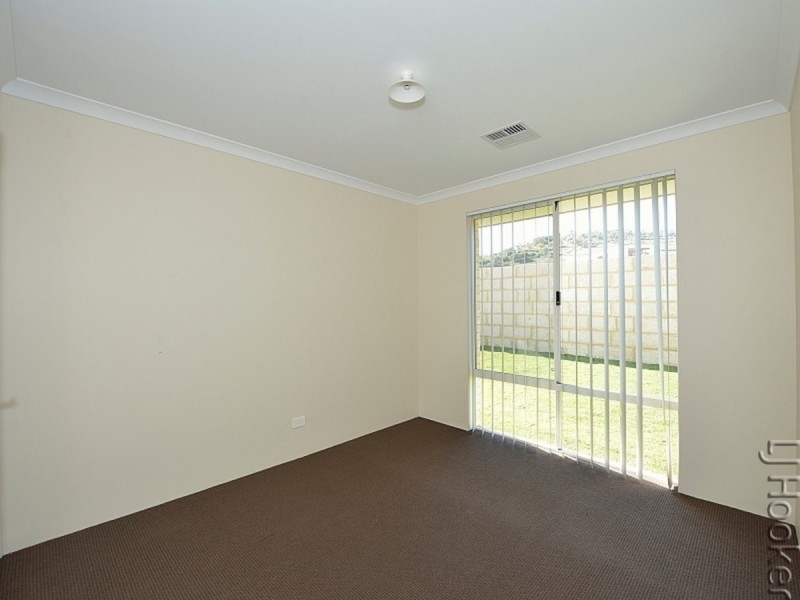16 Azelia Approach, Madora Bay WA 6210