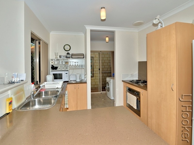 2/47 Hackett Street, Mandurah WA 6210