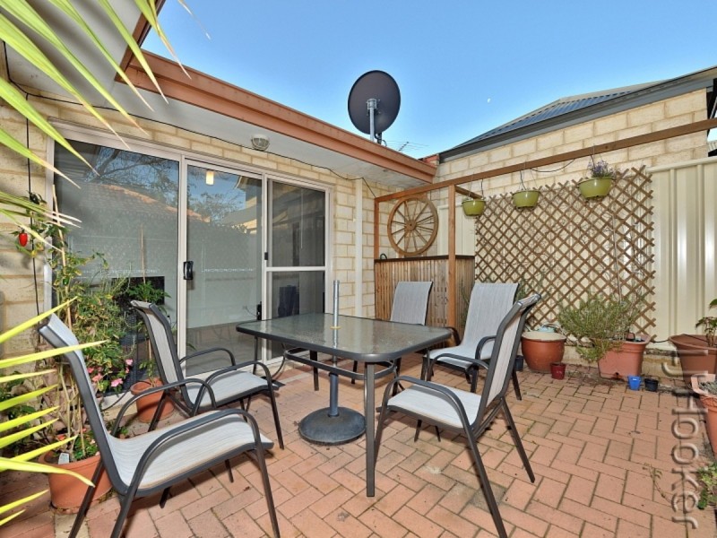 2/47 Hackett Street, Mandurah WA 6210