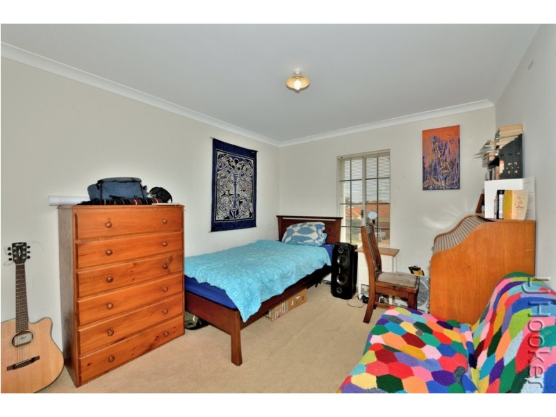 15 Hudson Drive, Dudley Park WA 6210
