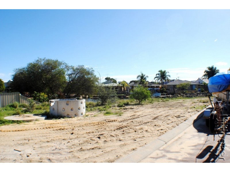 17 Oomoo Place, South Yunderup WA 6208