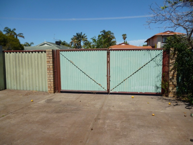 1 David Place, Dudley Park WA 6210
