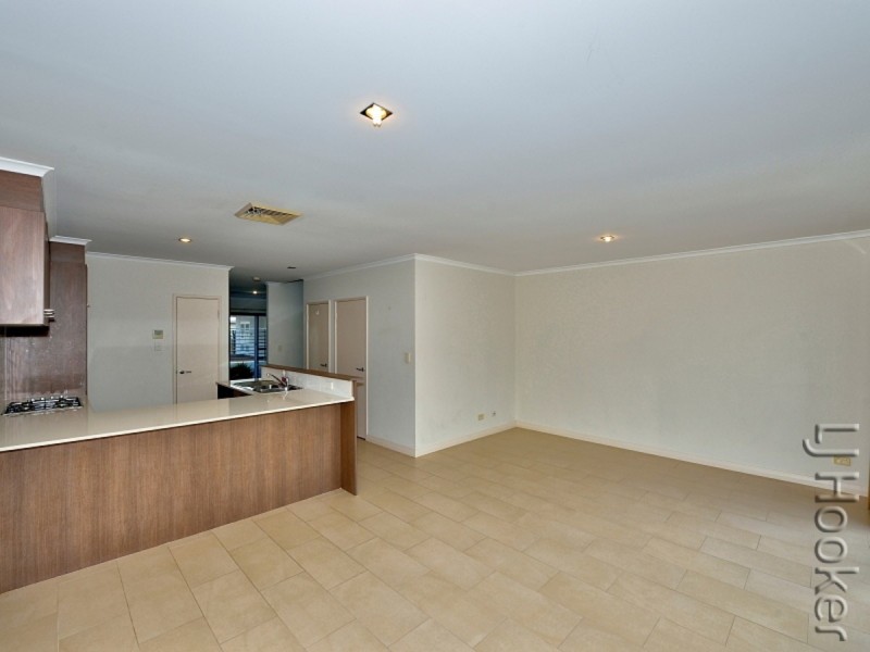 13/5 Bower Drive, Erskine WA 6210