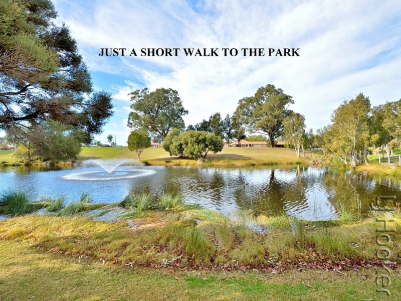 7 Suncrest Meander, Meadow Springs WA 6210
