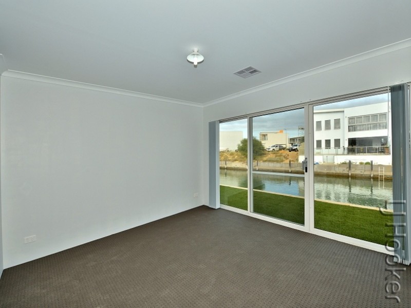 97 Queen Parade, Wannanup WA 6210