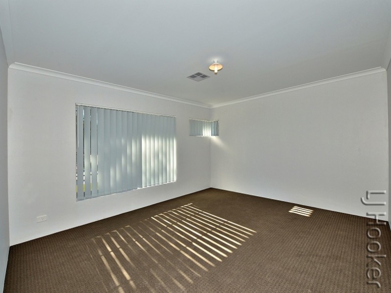 97 Queen Parade, Wannanup WA 6210