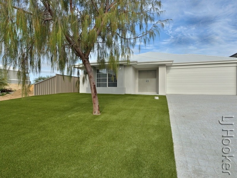 97 Queen Parade, Wannanup WA 6210