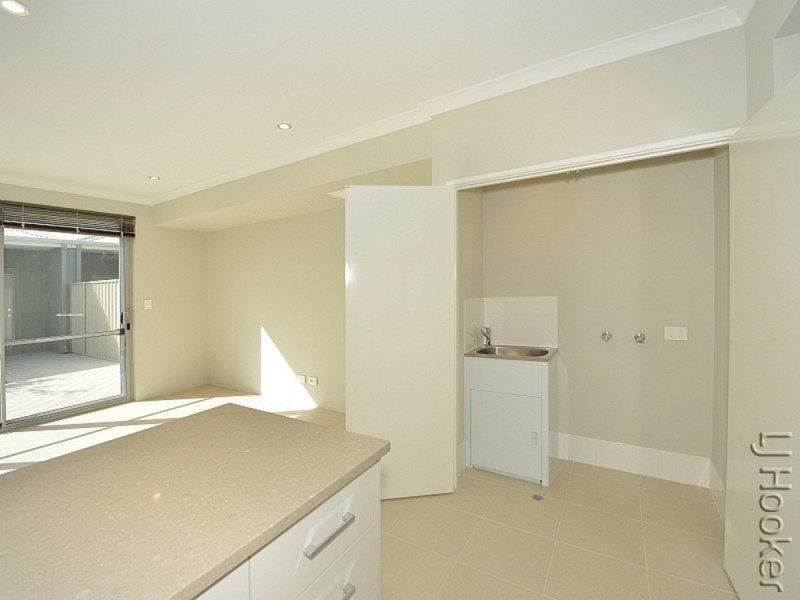 174 Boardwalk Boulevard, Halls Head WA 6210