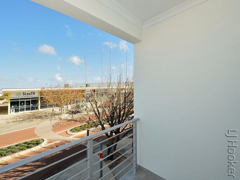 174 Boardwalk Boulevard, Halls Head WA 6210