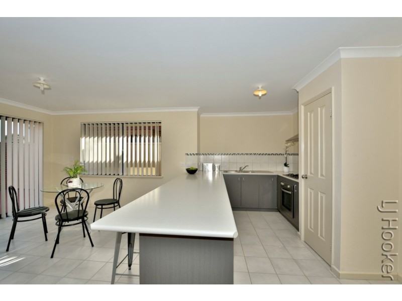 2/66 Bennett Brook Circle, Greenfields WA 6210