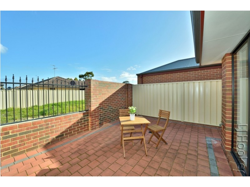 2/66 Bennett Brook Circle, Greenfields WA 6210