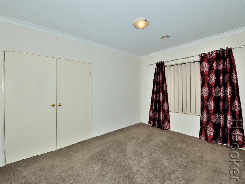 51 Quandong Parkway, Halls Head WA 6210