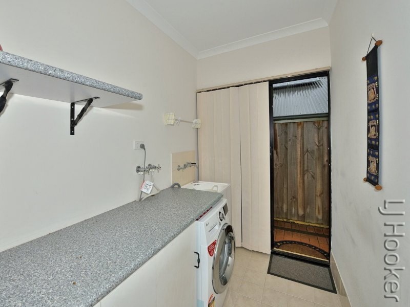 51 Quandong Parkway, Halls Head WA 6210