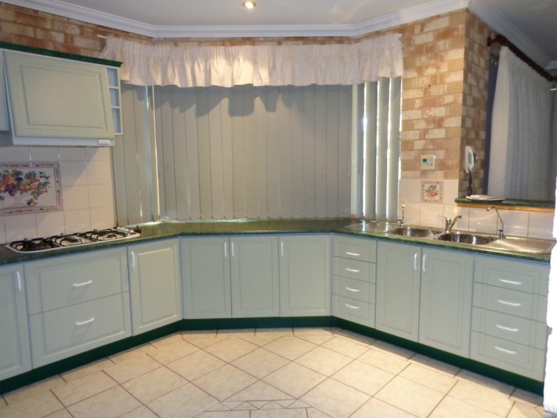 16 Karrul Way, Greenfields WA 6210