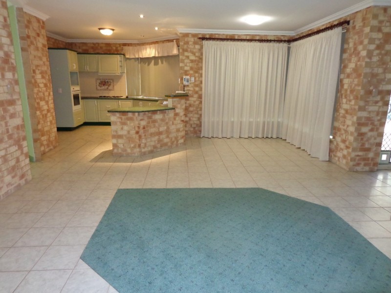 16 Karrul Way, Greenfields WA 6210