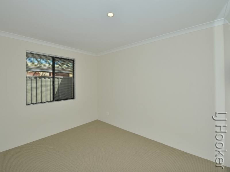 12 Harvey Crescent, South Yunderup WA 6208