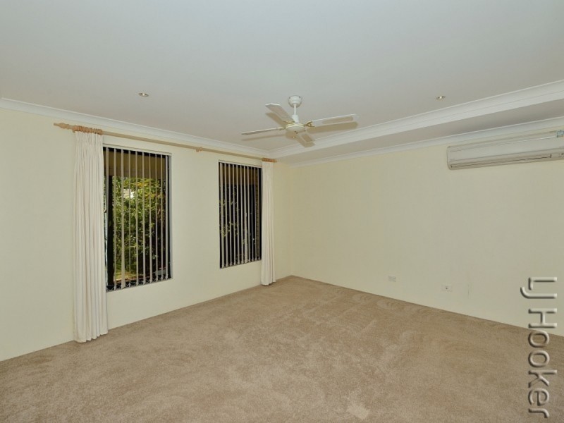 12 Mayfair Mews, Meadow Springs WA 6210