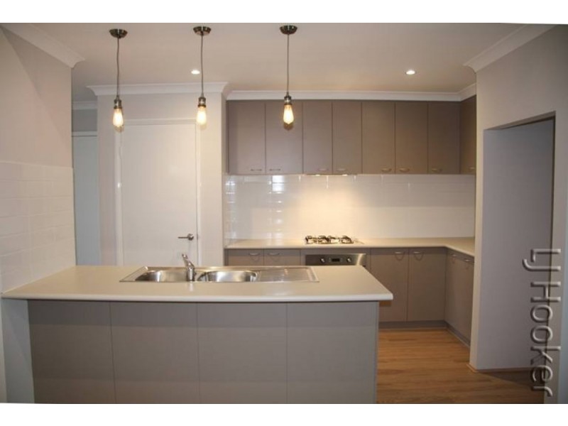 24 Encourage Loop, Dudley Park WA 6210