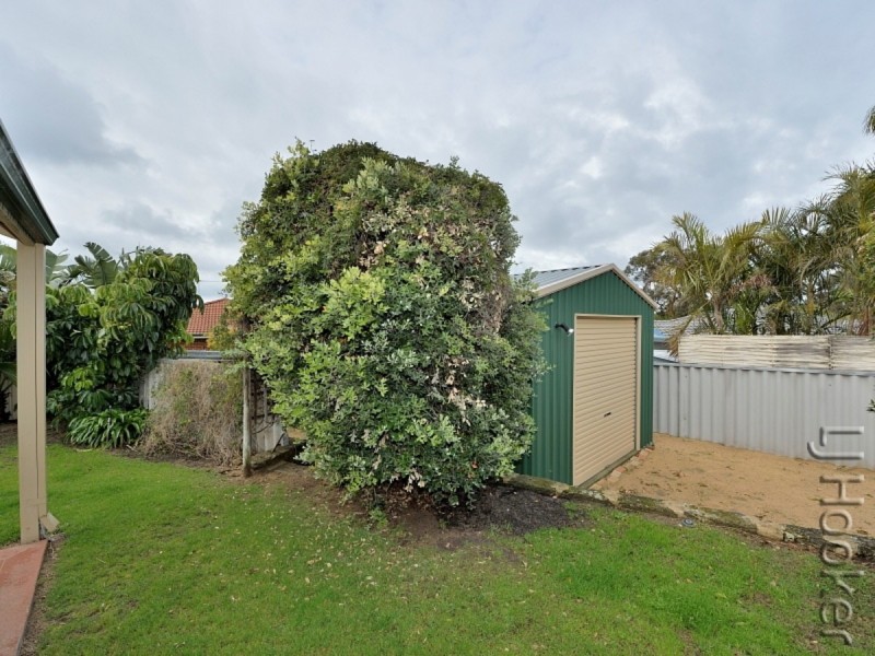 2 Willmott Close, Halls Head WA 6210