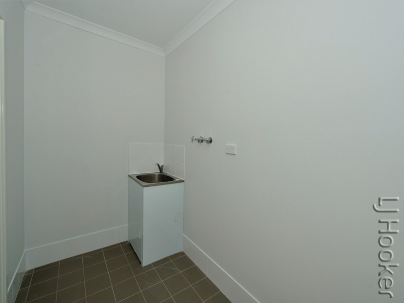 1 Tamarind Lane, Halls Head WA 6210