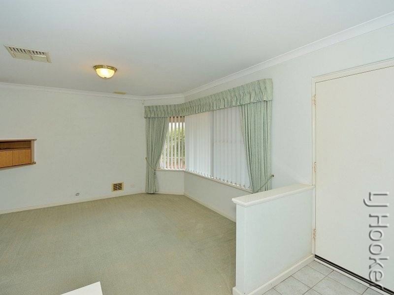 10 Peron Place, San Remo WA 6210