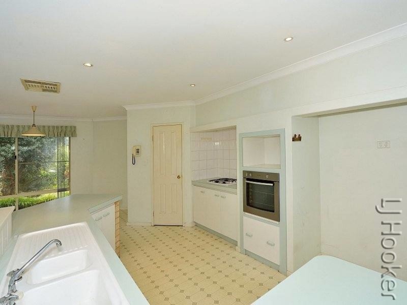 10 Peron Place, San Remo WA 6210