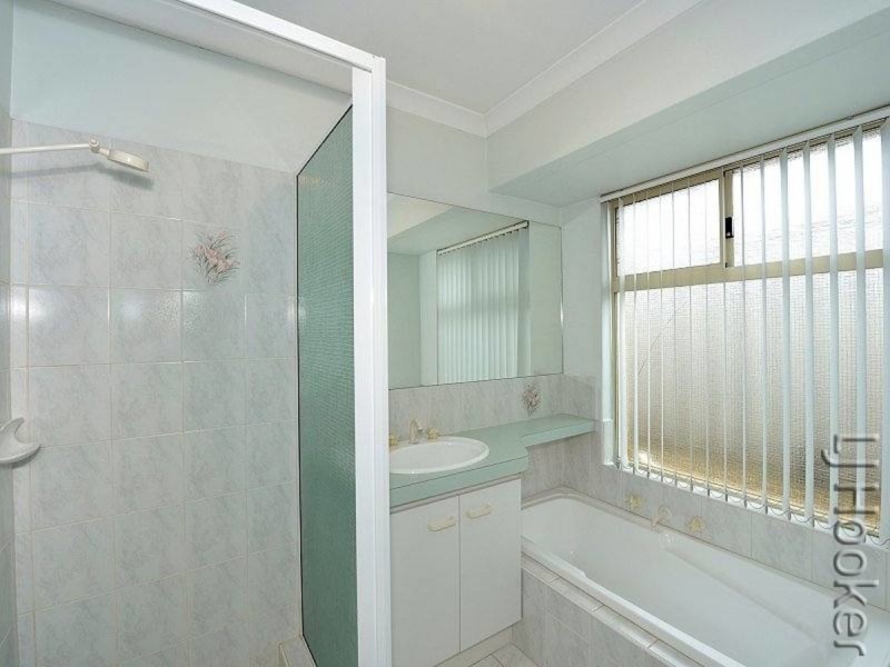 10 Peron Place, San Remo WA 6210