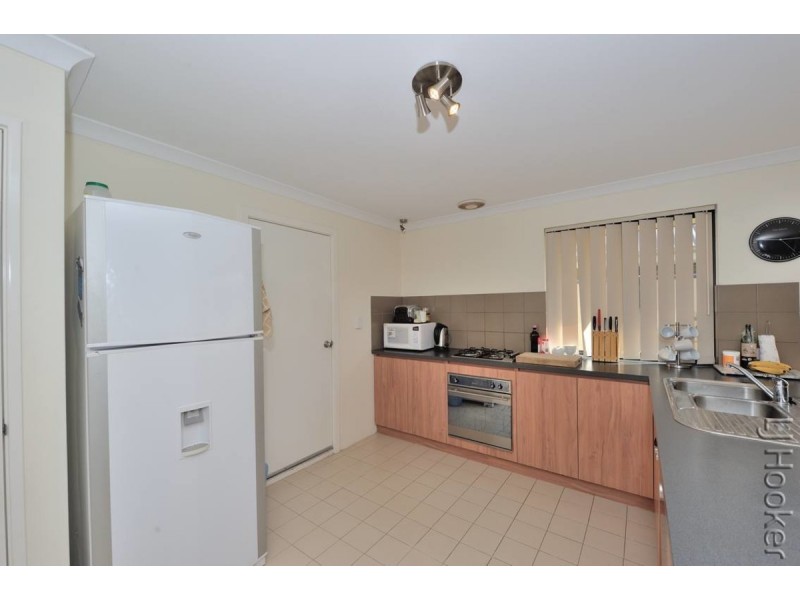 28 Camden Way, Meadow Springs WA 6210