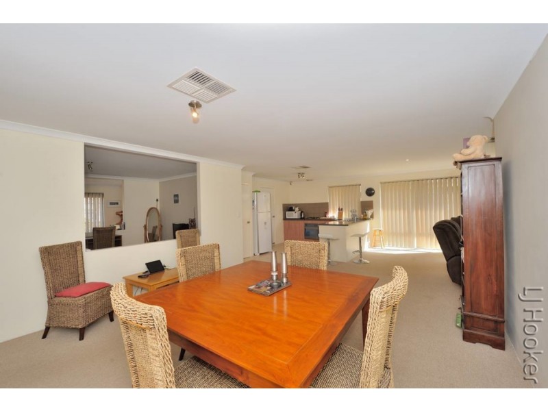 28 Camden Way, Meadow Springs WA 6210