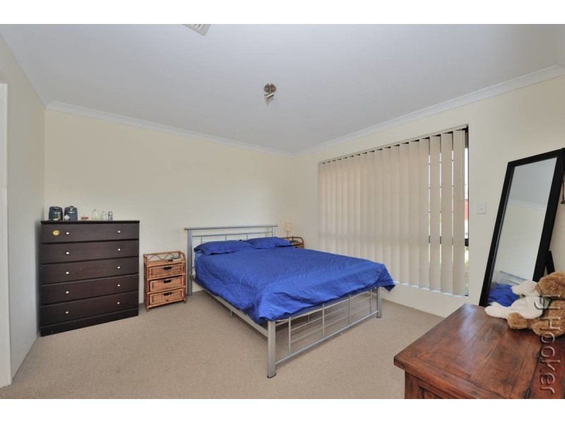 28 Camden Way, Meadow Springs WA 6210