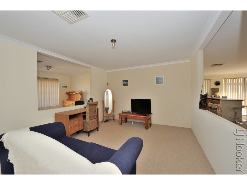 28 Camden Way, Meadow Springs WA 6210