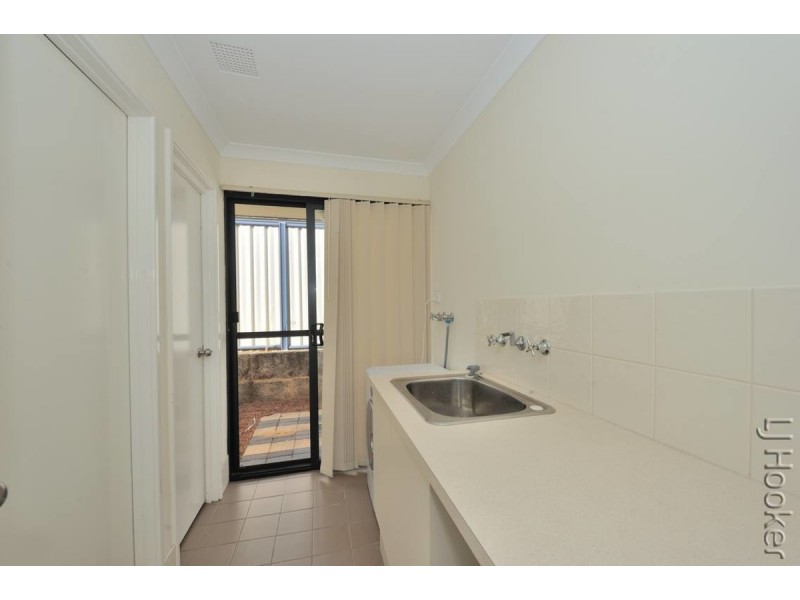 28 Camden Way, Meadow Springs WA 6210