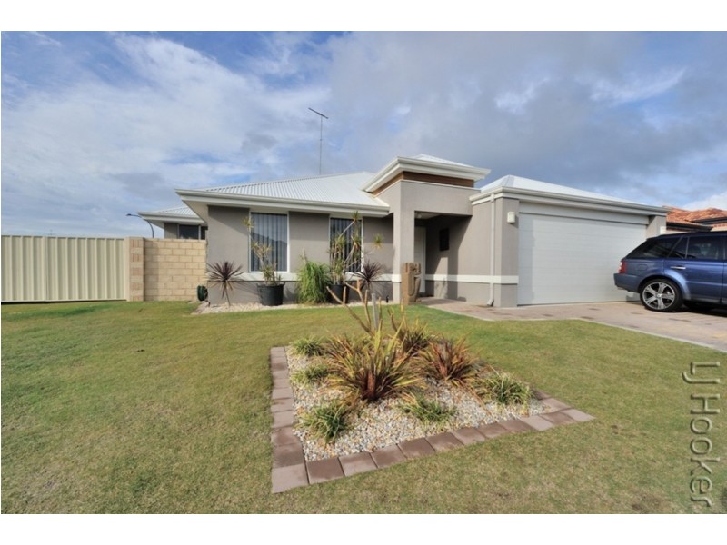 18 Adriana Way, Halls Head WA 6210