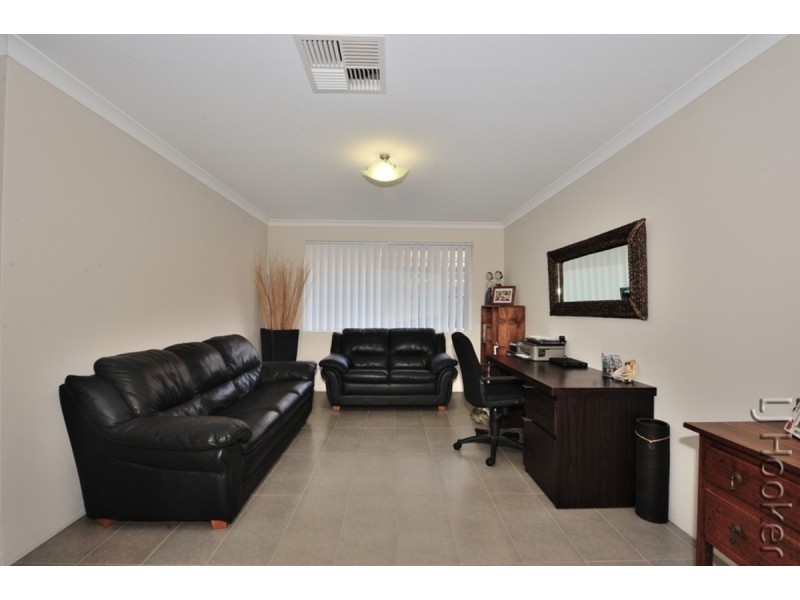 18 Adriana Way, Halls Head WA 6210
