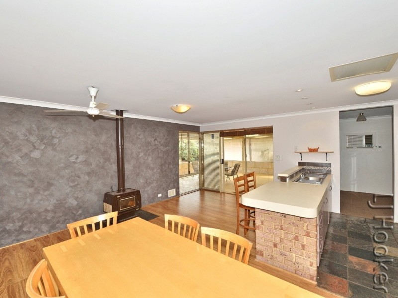 8 Allora Close, Dudley Park WA 6210