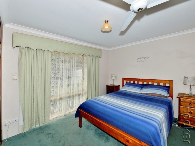 8 Allora Close, Dudley Park WA 6210