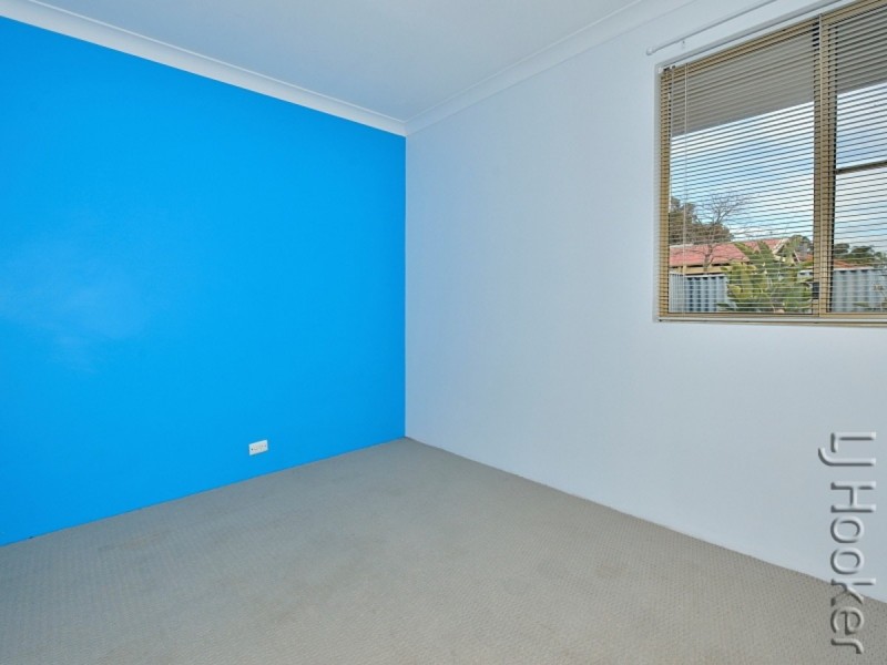 8 Allora Close, Dudley Park WA 6210