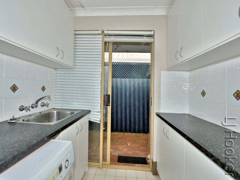 8 Allora Close, Dudley Park WA 6210