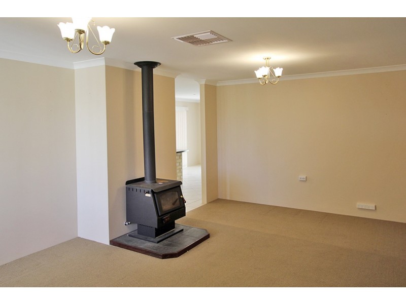 11 Tammin Court, Dawesville WA 6211