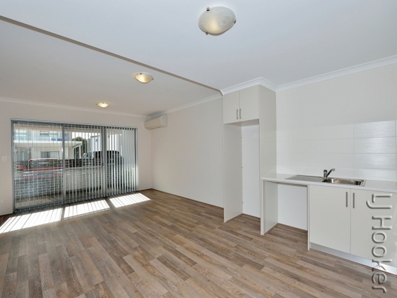 6/97 Cooper Street, Mandurah WA 6210