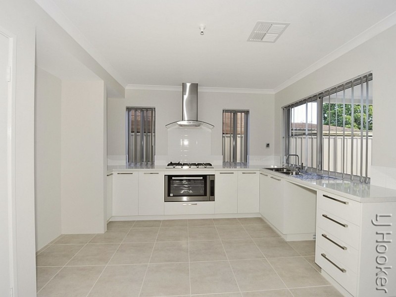 26 Cooper Street, Mandurah WA 6210