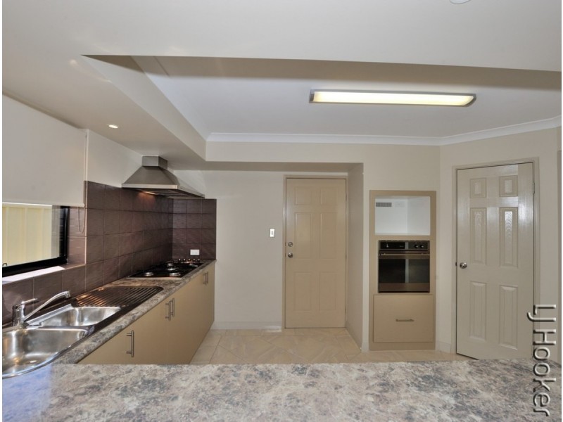 3 Lea Wynd, Lakelands WA 6180