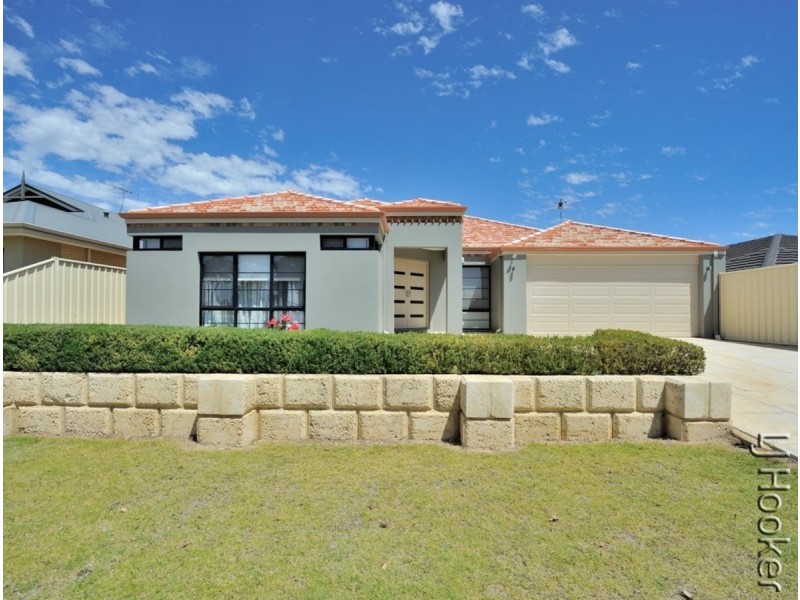 3 Lea Wynd, Lakelands WA 6180