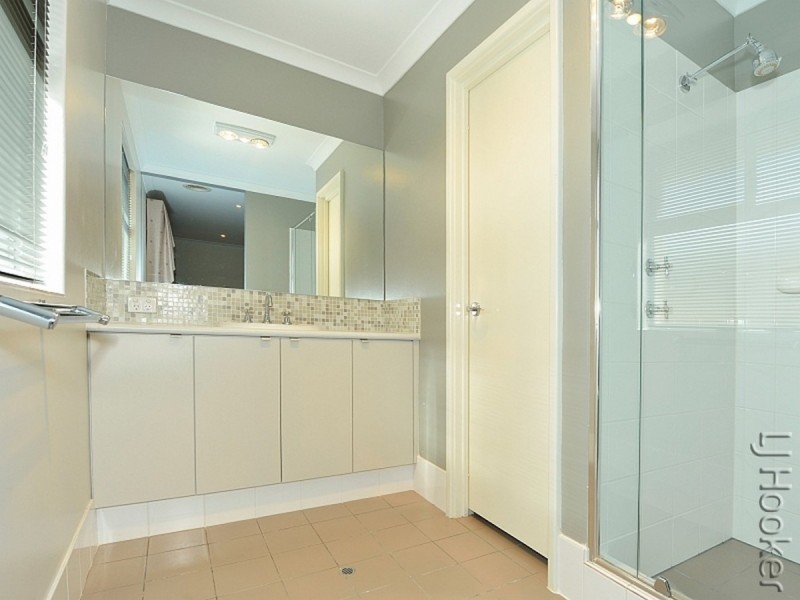 2 Mystery Way, Dudley Park WA 6210