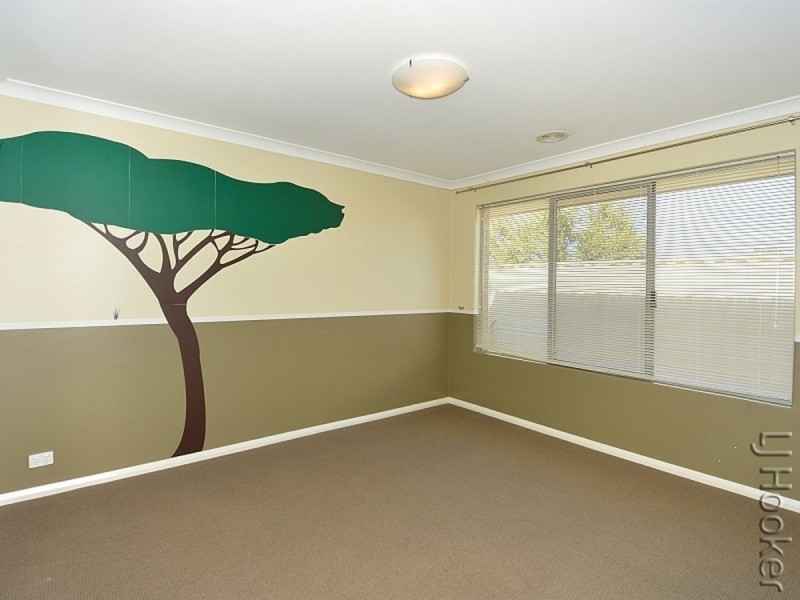 2 Mystery Way, Dudley Park WA 6210