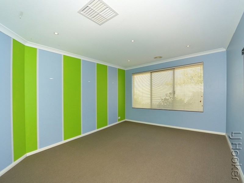 2 Mystery Way, Dudley Park WA 6210