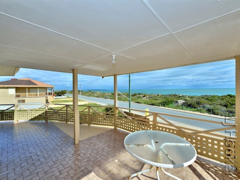 38 Sabina Drive, Madora Bay WA 6210